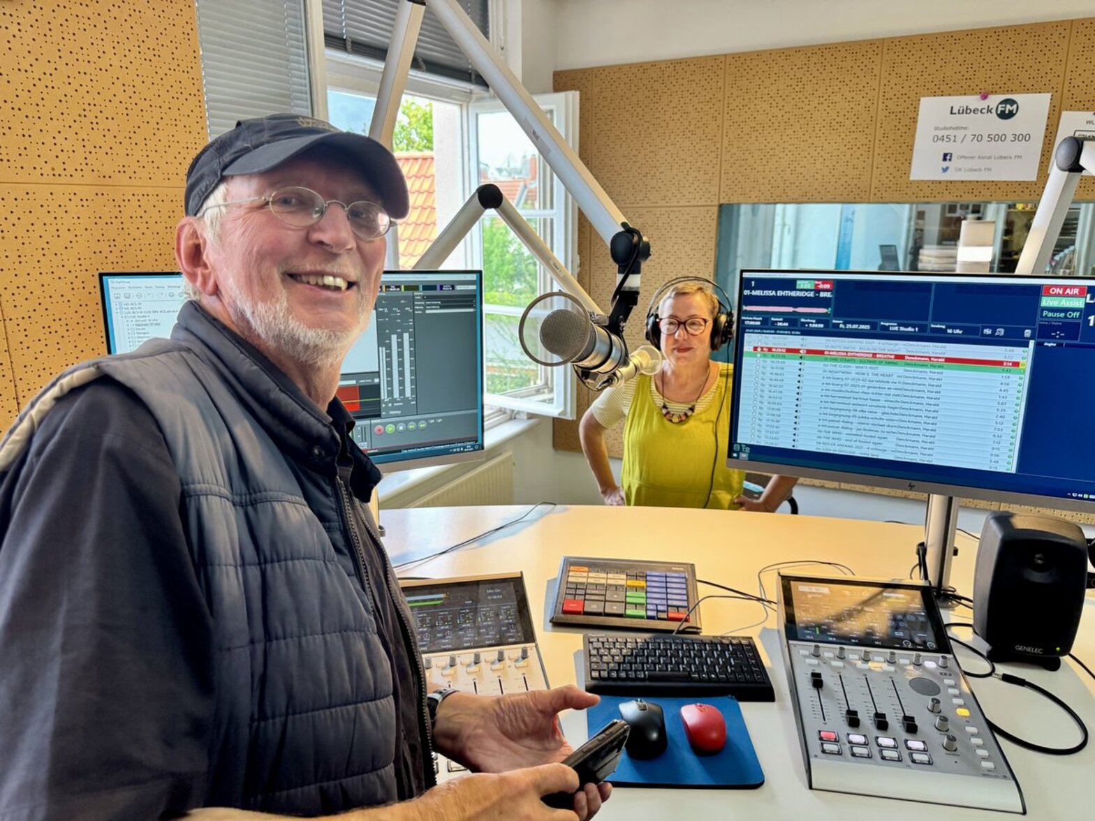 Blick in ein Radiostudio