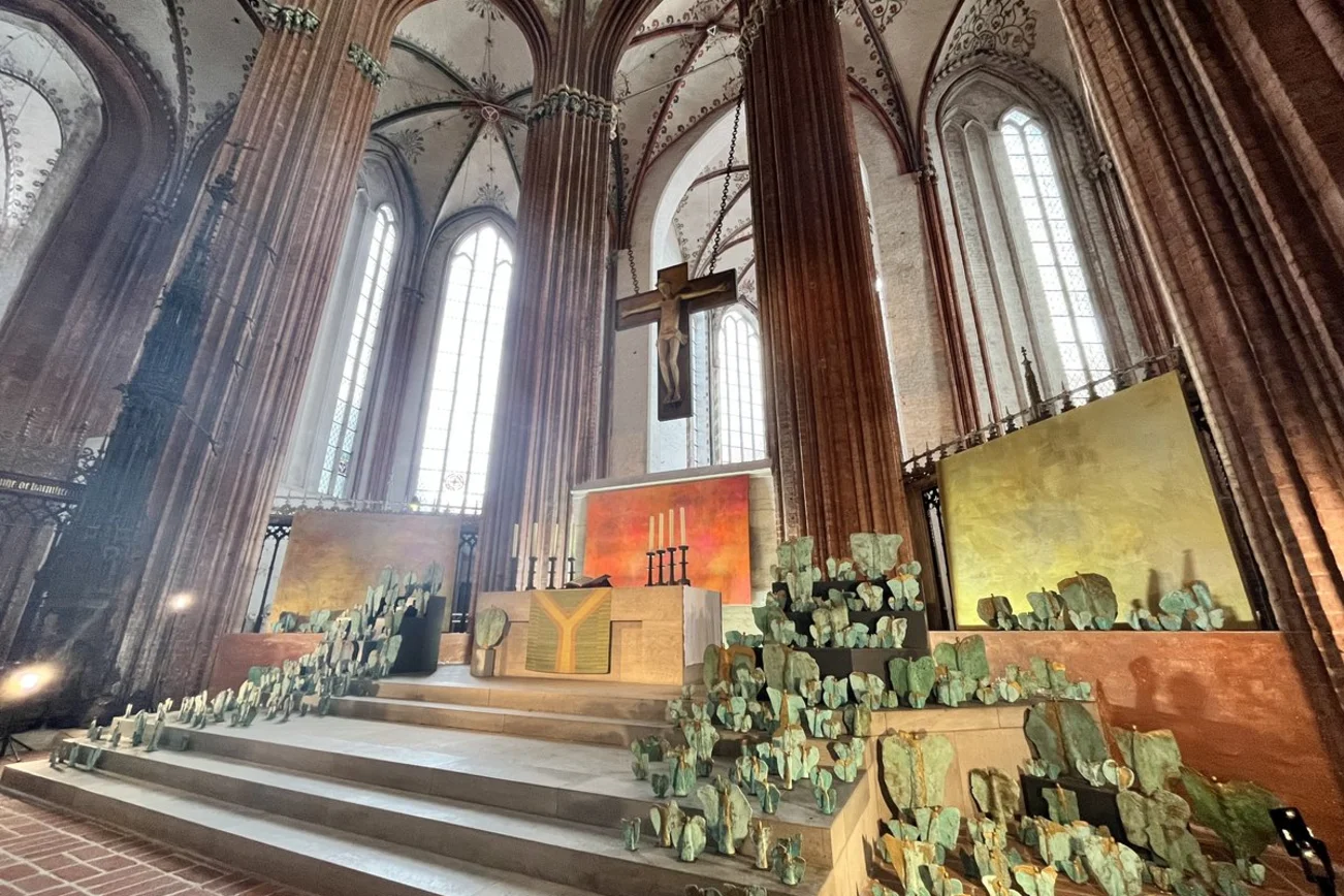 Blick auf den Altarraum 