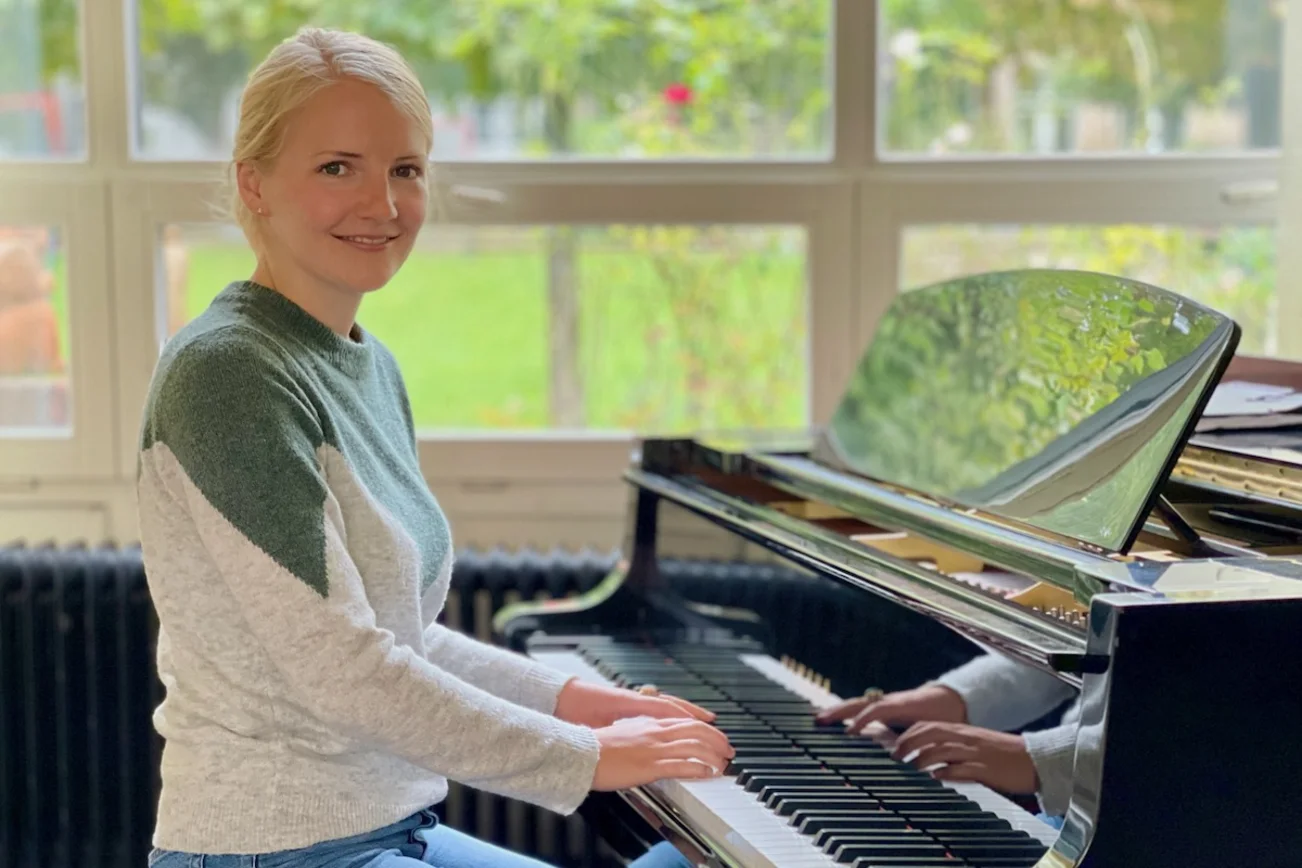 Merle Hillmer am Klavier