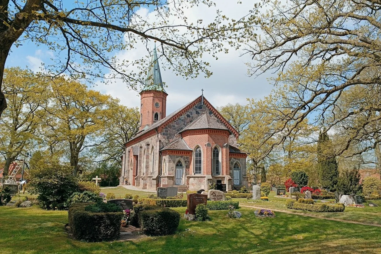St. Marienkirche Frühling Basthorst