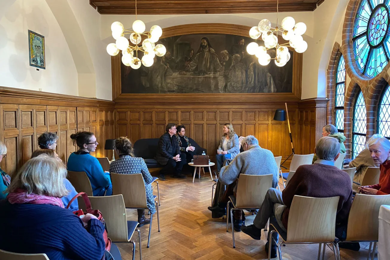 Schatzkästchen mit Ehepaar Stöbl