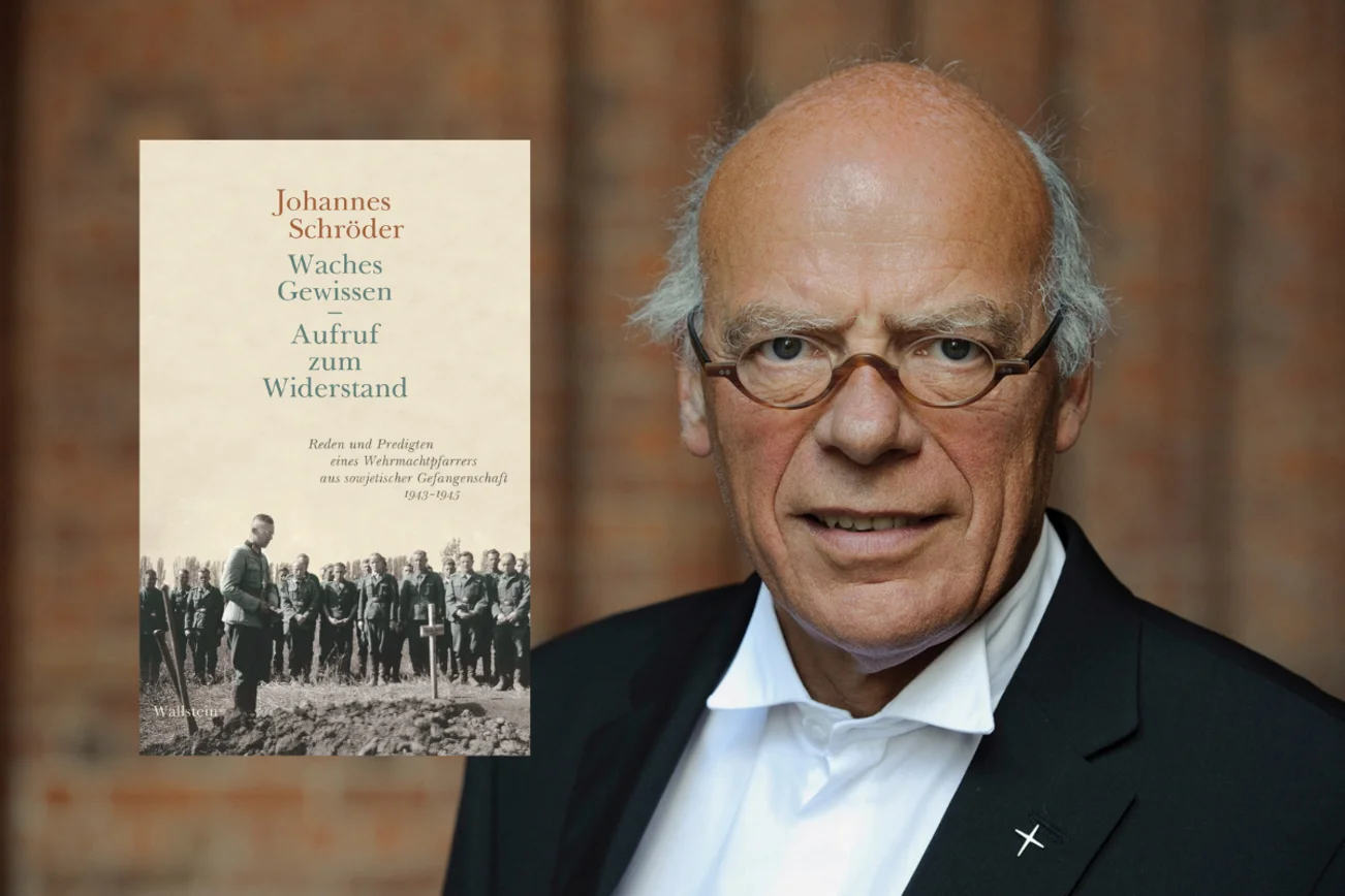 Porträt eines älteren Mannes mit und Cover eines Buches in einer Collage.