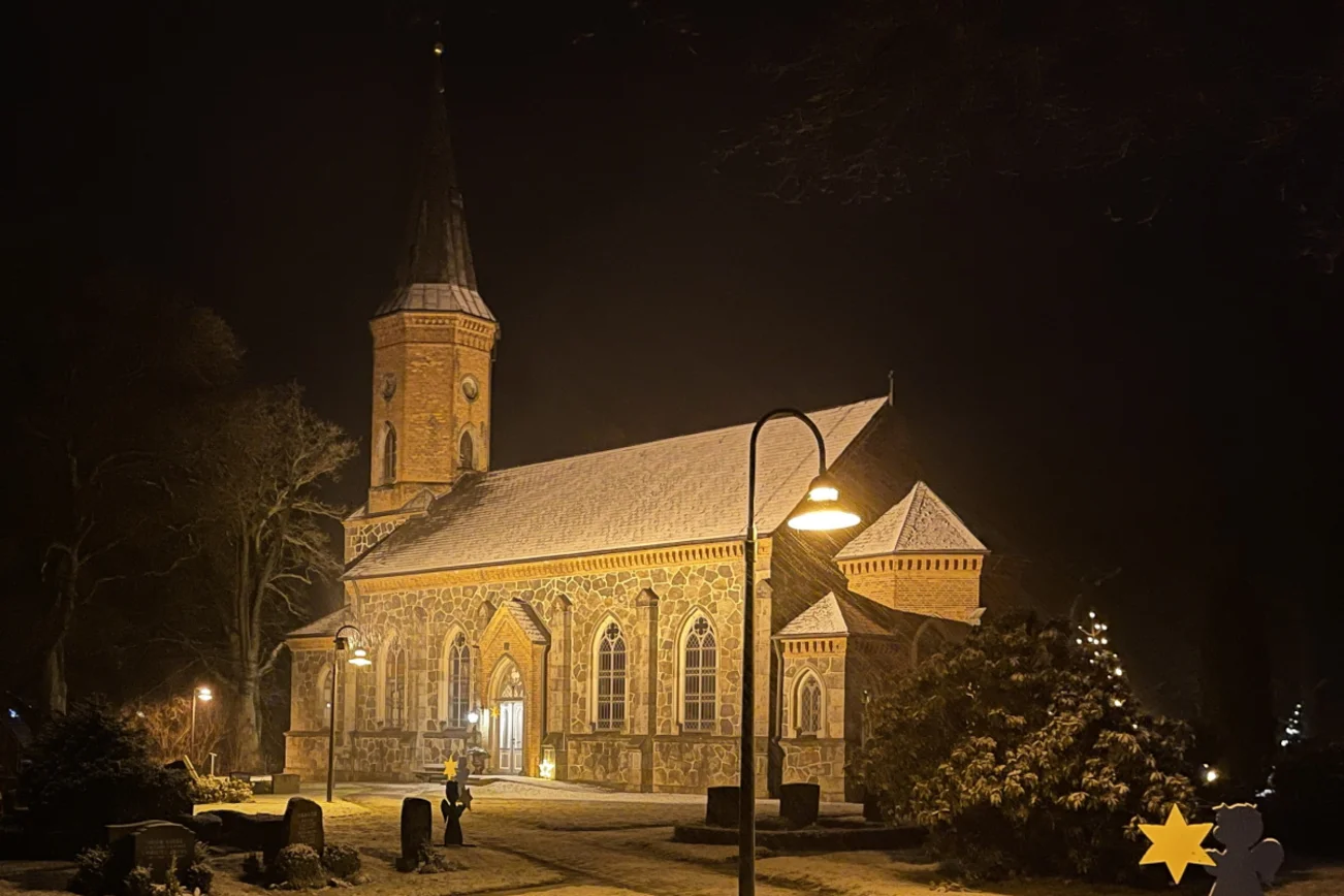 St. Marienkirche Nacht Basthorst Weihnachten