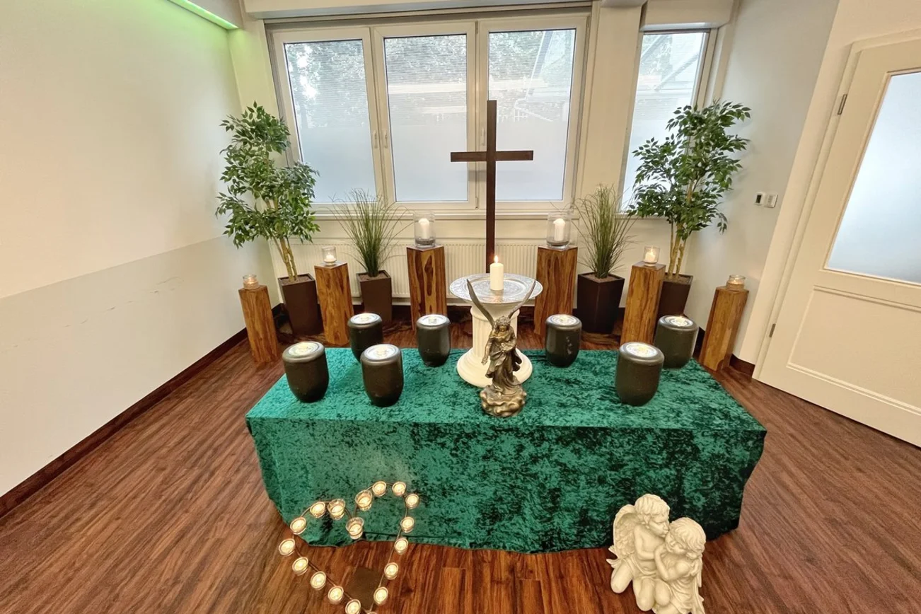 Blick in den Trauersaal