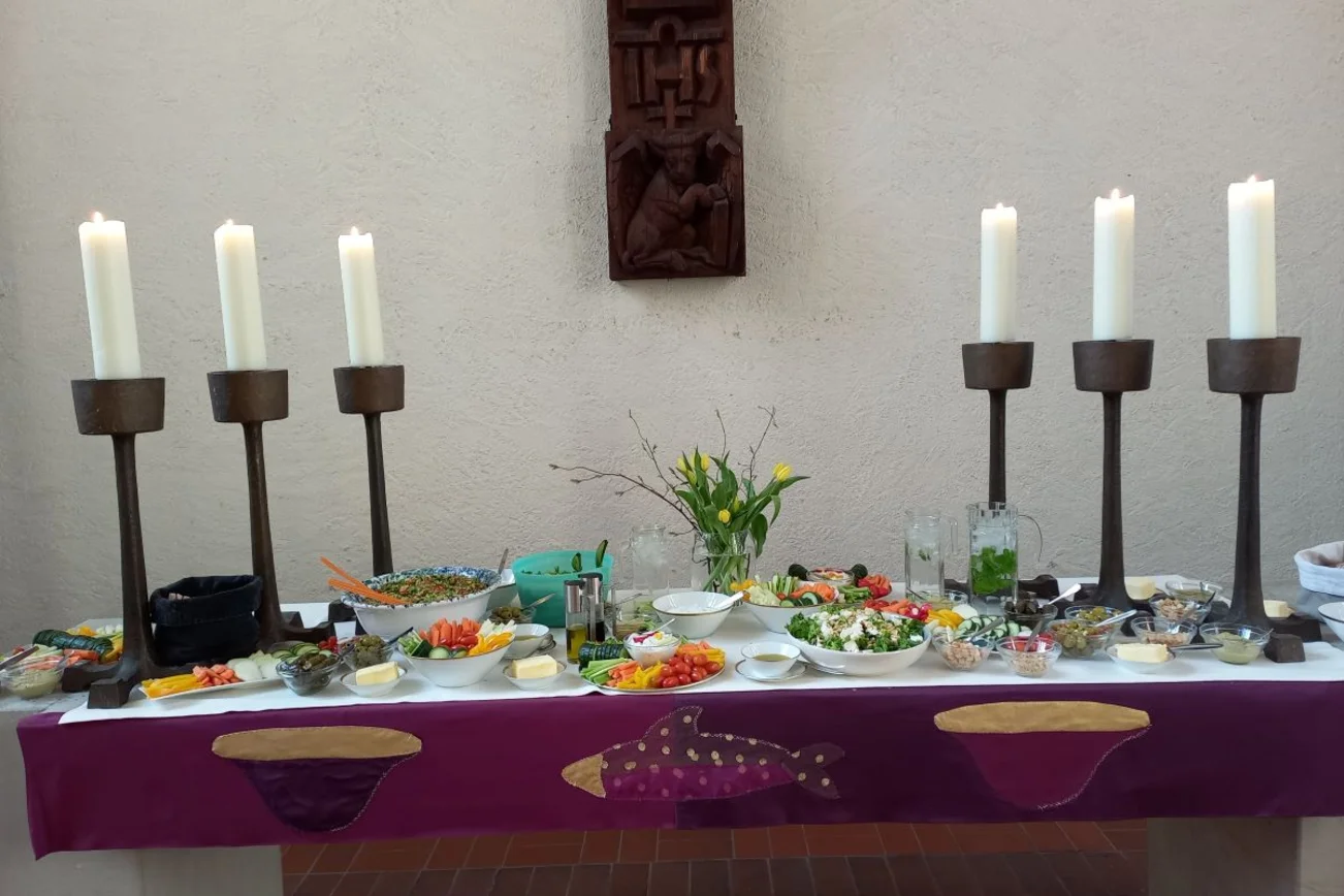 Gründonnerstag - gemeinsame Agapemahl in der Wohltorfer Kirche